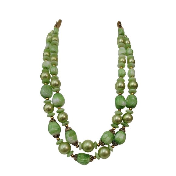 Trifari Green Glass Plastic Bead Necklace Shepherd's Hook Clasp Necklace, Signed - Picture 2 of 8